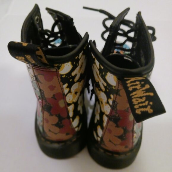 Dr. Martens Delaney Floral Teens Size 3 Canvas Combat Boots Floral - Picture 4 of 11